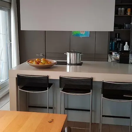 Ideal Tower Dakterras Appartement